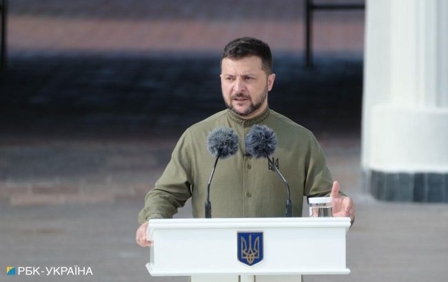 Zelenskyy: Ukraine's counteroffensive is faster than new sanctions against Russia