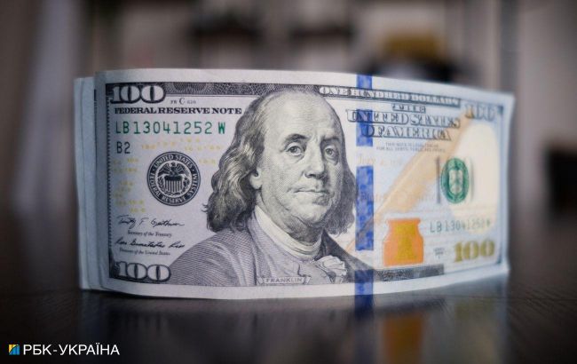 National Bank of Ukraine raised official dollar rate for the first time since July last year