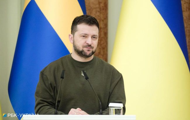 Defense support and more: Zelenskyy meets with Romanian PM