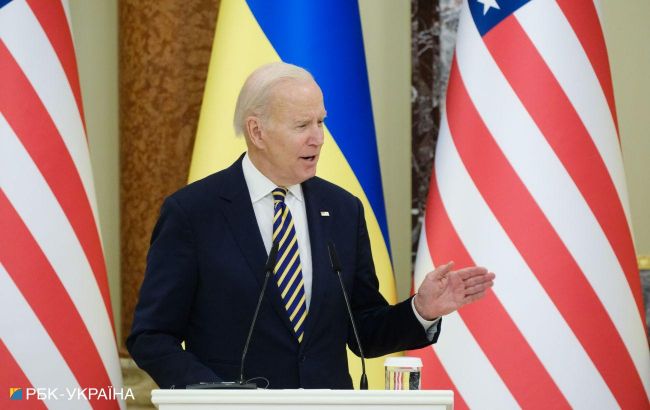 Biden makes statement on Ukraine's path to NATO