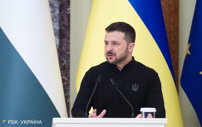 Zelenskyy on Trump: If he knows how to finish this war, he should tell us today