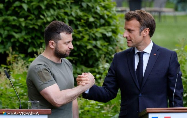 Zelenskyy meets with Macron ahead of Ramstein meeting