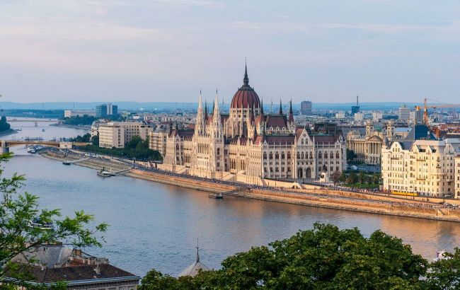 Hungary resumes Golden Visa Program: Details