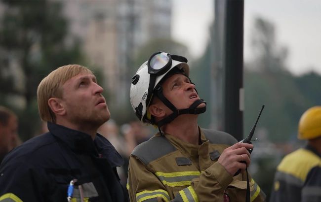 Russian drone hits Kyiv university during classes, Zelenskyy says
