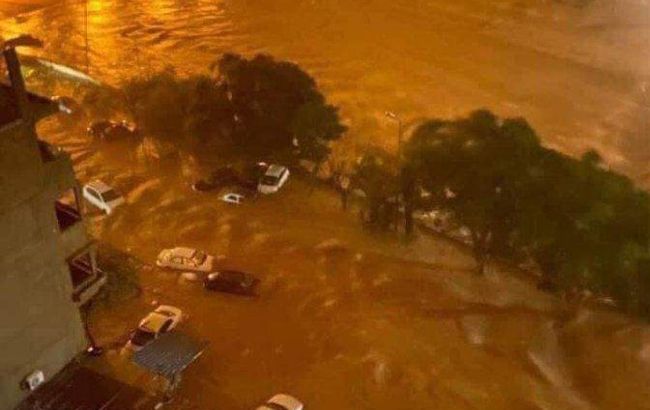 Flooding in Libya killing over 2,000 people