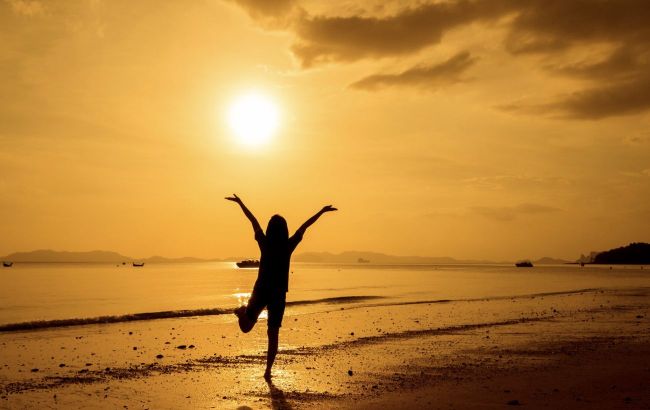 June 21 astrology: The Sun brings unexpected blessings for 5 zodiac signs