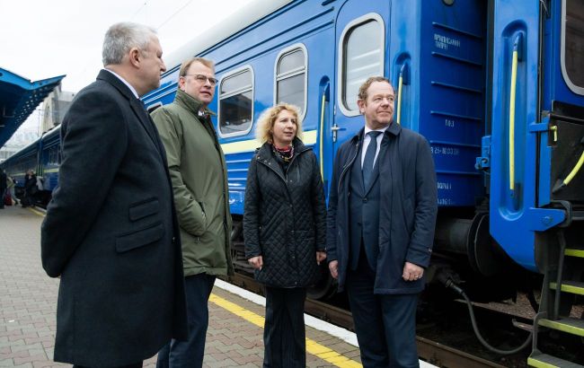 Dutch Foreign Minister arrives in Ukraine