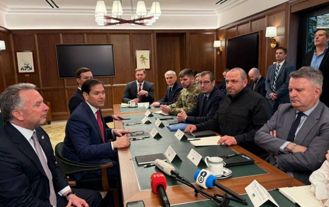 Ukraine-US talks in Miami focus on election timeline and potential territorial swap - WSJ