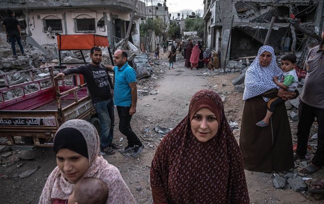 Israeli army struck Rafah in southern Gaza Strip, resulting in casualties