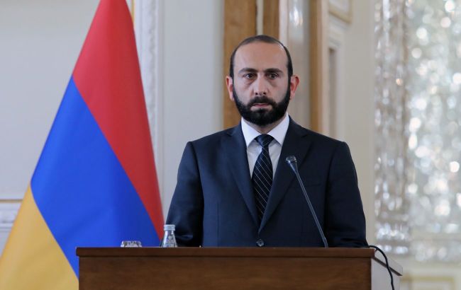 Armenia calls for immediate end to war in Ukraine