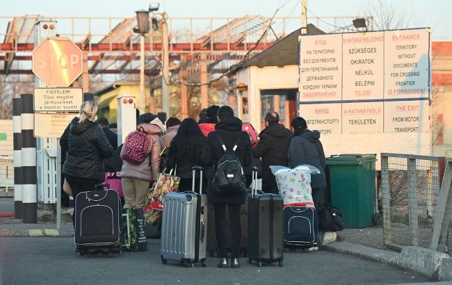 Ukraine lifts travel advisory for Hungary after elections