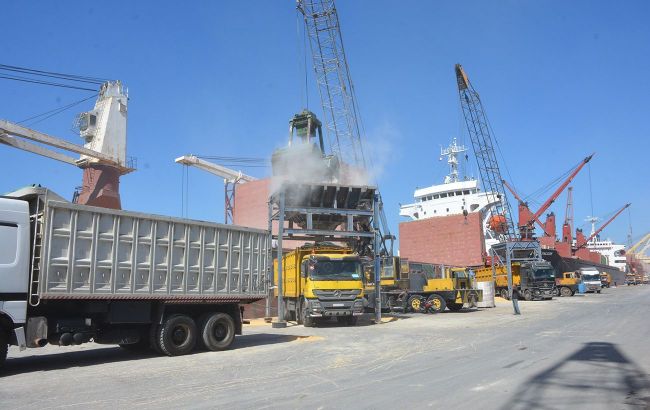 No alternative to Odesa ports: Ukraine warns of global hunger risk