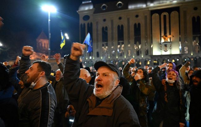 Tensions escalate in Tbilisi as Police clash with protesters: Footage