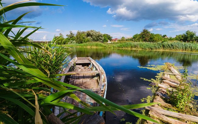 Swim, sunbathe, and explore: Top natural swimming spots in Ukraine