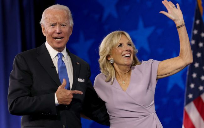 Biden's family urges him to go on in presidential race - CNN