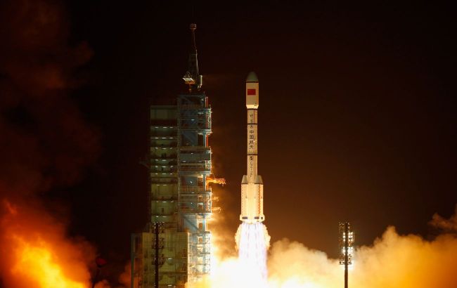 China launches test satellite for communication technologies