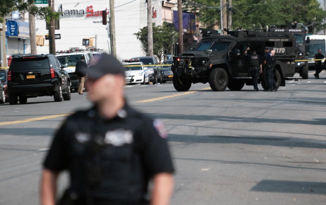 Three killed in explosion at LA sheriff training center as FBI launches probe