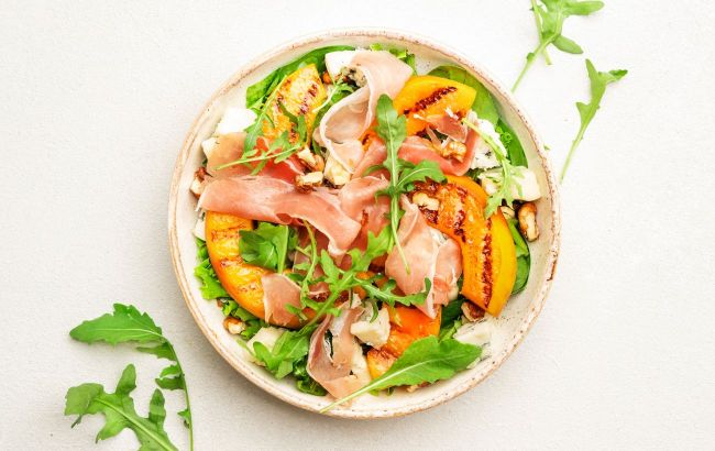 Peach perfection: How to make ultimate summer salad