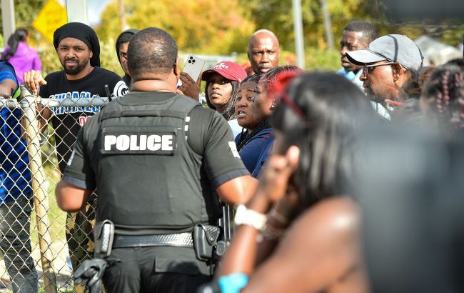 Shooting in NYC center leaves 4 dead, multiple wounded - NYP