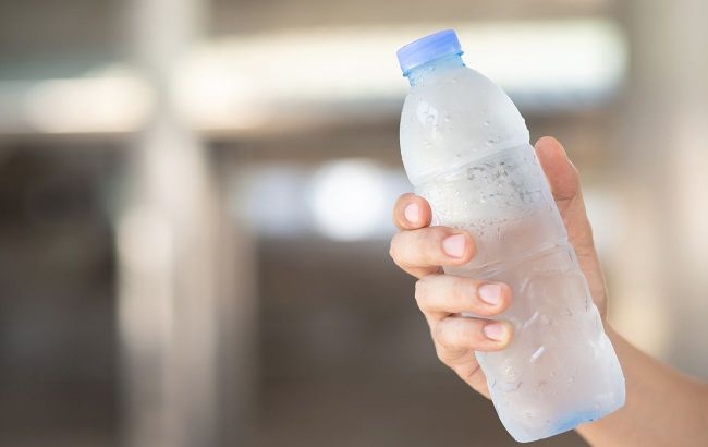 This genius plastic bottle hack can cool your room in hot weather