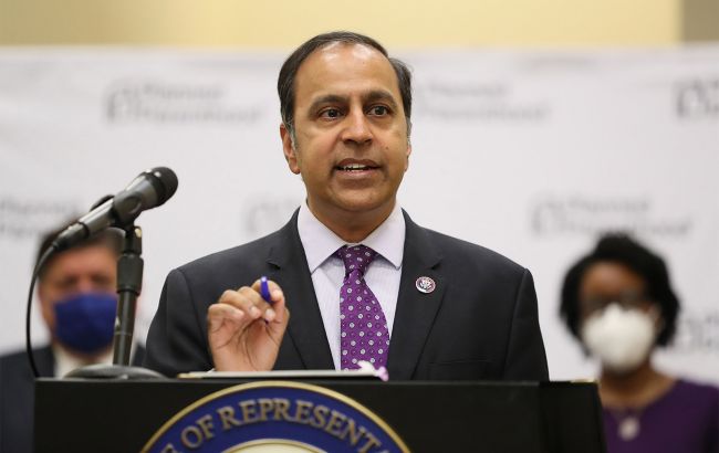 Democrat Raja Krishnamoorthi enters Illinois Senate race to reclaim American dream