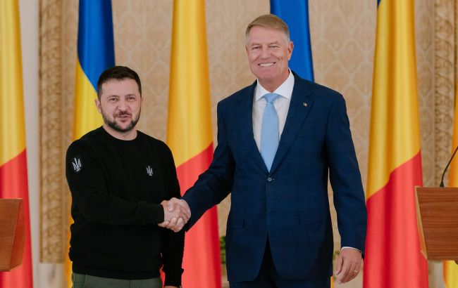 Ukraine and Romania sign agreement on security guarantees