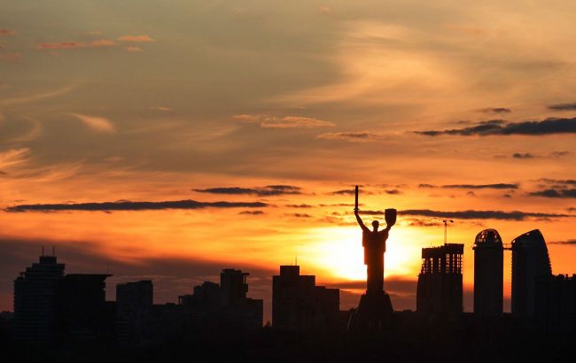 10 Ukrainian cities where you can see breathtaking sunsets