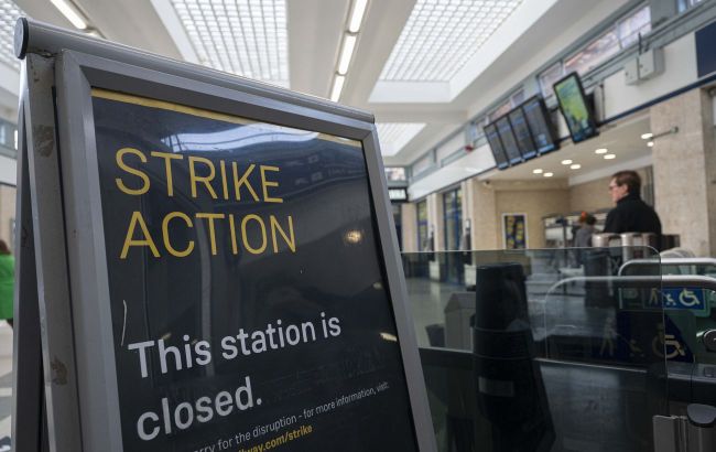 Transport strikes hit Europe in May, railways and airports affected