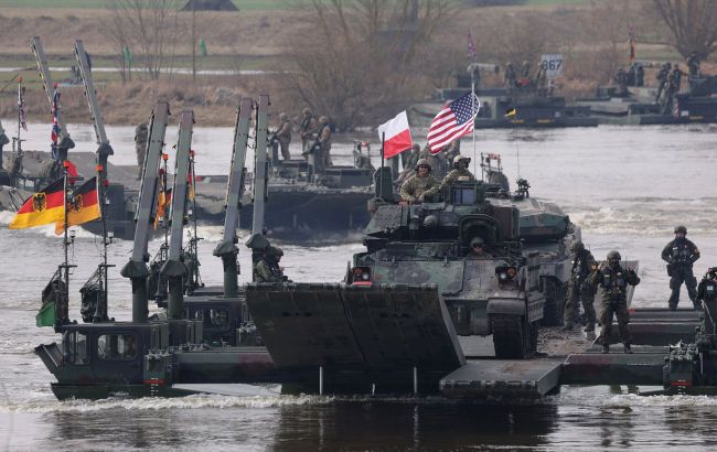 Thousands of troops and equipment: NATO forces practice crossing Vistula River in Poland