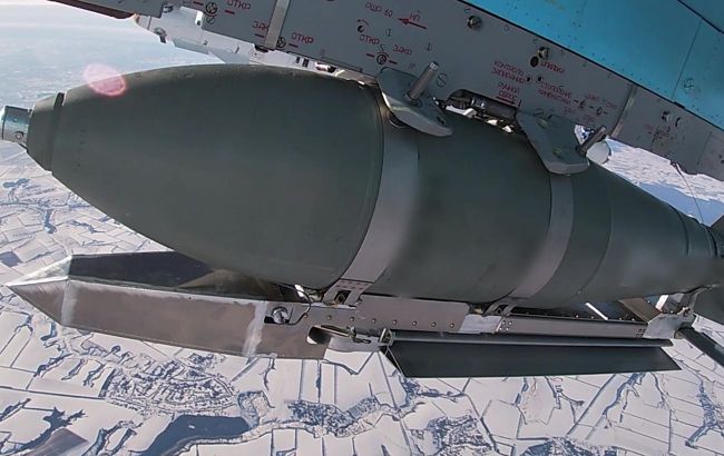 Russian aerial attack on Ukraine's Izium wounds three children
