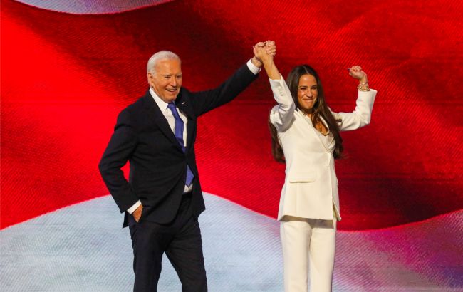 'One of the most consequential leaders in history.' Ashley Biden pays tribute to her father at DNC