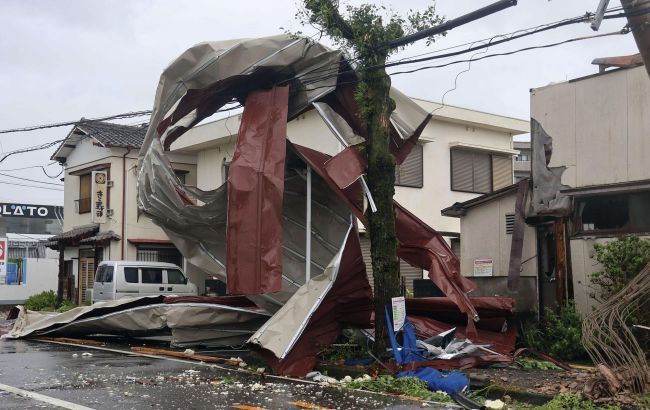 Millions of people evacuated in Japan due to Typhoon Shanshan, 3 people dead