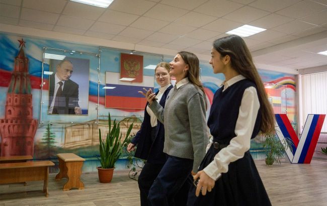 Occupied Luhansk schools to start grading kids on behavior - Soviet-style