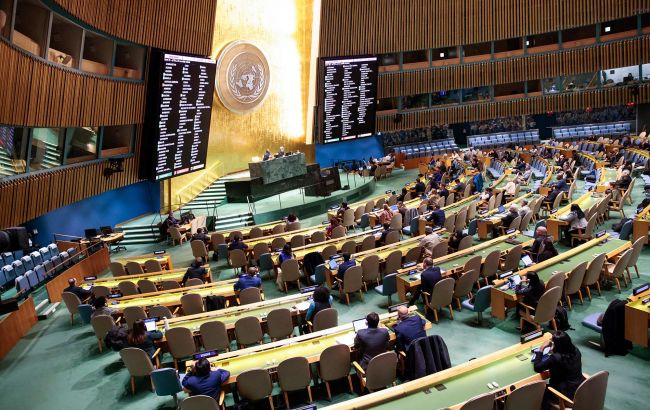 UN General Assembly adopts resolution on Ukraine. US and Russia vote against it