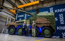 Ukraine receives its first RCH 155 wheeled howitzer