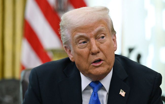 Donald Trump strengthens laws against flag disrespect