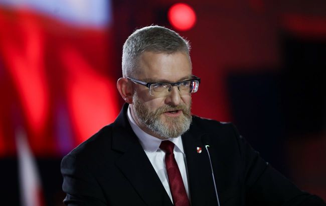 EU politician with anti-Ukraine views barred from Polish parliament