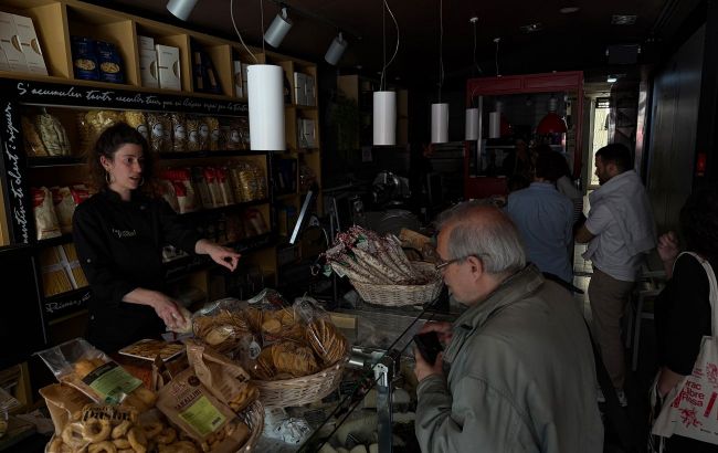 Spain investigating blackout as possible 'computer sabotage' – El Pais