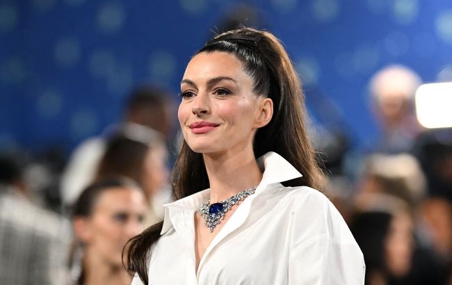 Anne Hathaway stuns in striking look by Ukrainian fashion brand