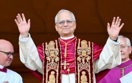 Pope opens doors for Ukraine-Russia negotiations in Vatican showdown