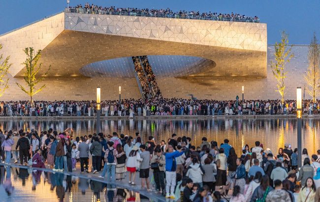 Top 9 tourist attractions with longest lines: How to get into Taj Mahal easily
