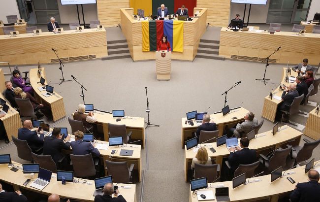 Lithuania takes first step toward hosting nuclear weapons despite Russia's threats