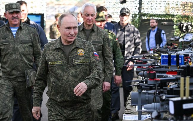 Message to NATO: ISW explains why Putin wears military uniform at Zapad-2025 training