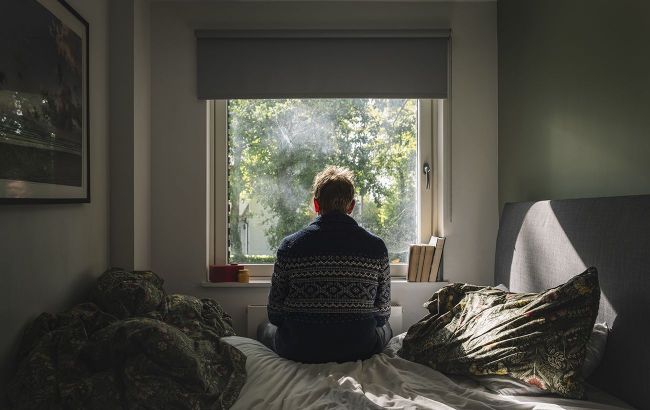 Loneliness and home isolation: Psychologists explain how it affects your brain