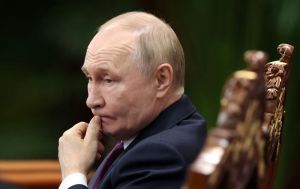 Poland may ground and arrest Putin before his summit with Trump