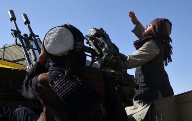 Afghanistan launches strikes on Pakistan in response to air attacks