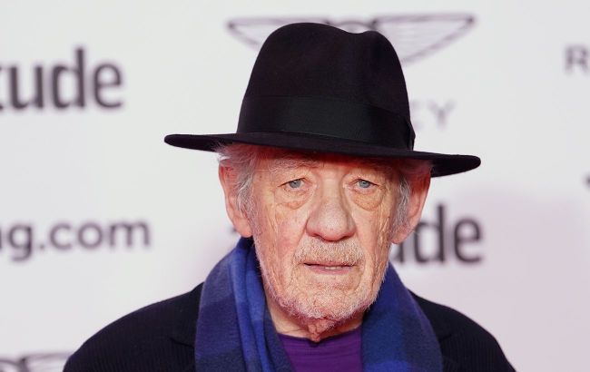 Legendary actor Ian McKellen honors Ukraine with heartfelt recitation of veteran&rsquo;s poem