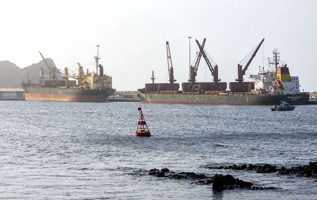 Iran could gain partial control of Hormuz under proposed deal, Reuters reports