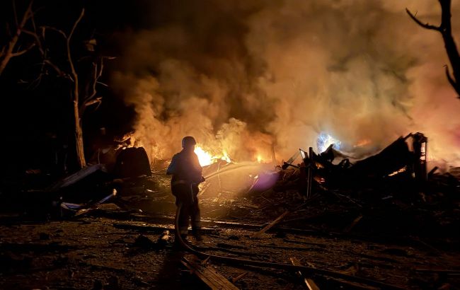 Russia strikes Ukraine's Zaporizhzhia with North Korean ballistic missile, killing 6