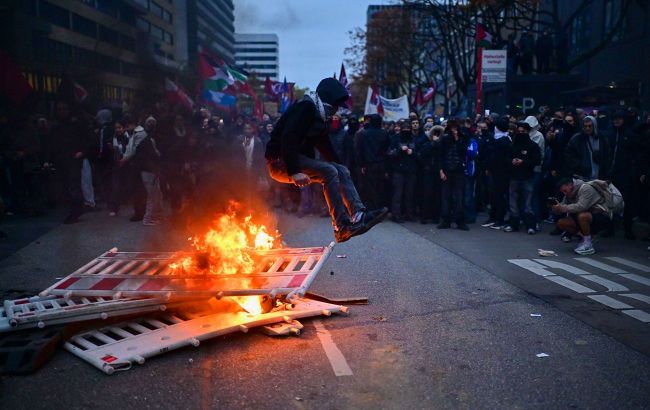 Germany sees widespread Gen Z protests against Merz
